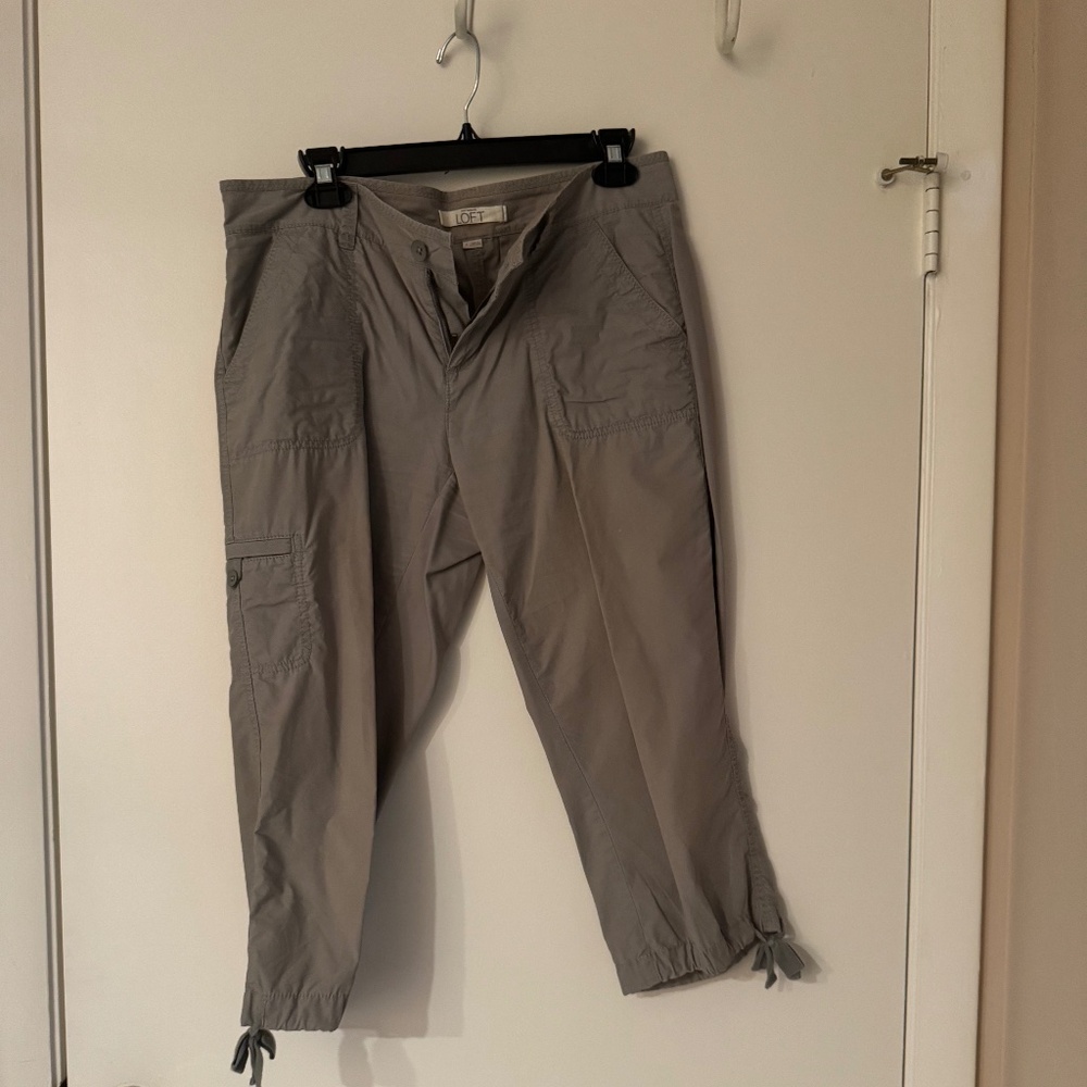 Pants Capris Loft Khaki Green Size 4 FL